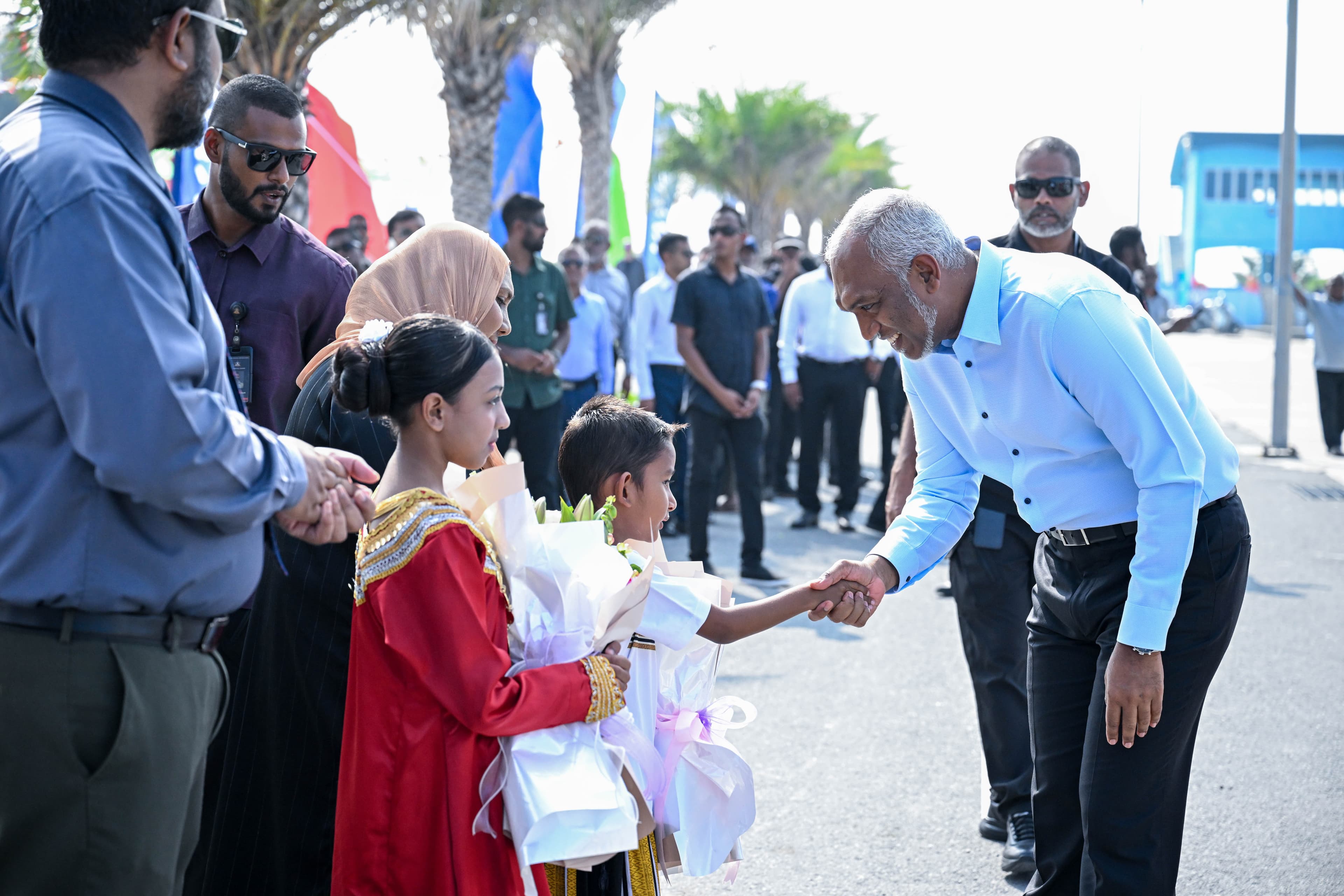 މަސްވެރިންގެ ދުވަހުގެ ޖަލްސާގައި ބައިވެރިވުމަށް ރައީސް ދުވާފަރަށް